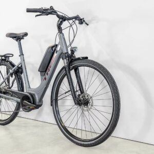 Vélo Électrique Trek Verve+ 1 Lowstep DT Shimano Tourney/Altus 8V 500 Wh Gris 2023 – Image 2