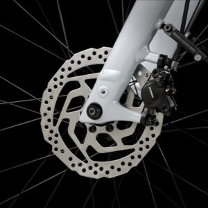 Vélo de Ville Électrique Trek Verve+ 2 Lowstep Gen.3 400wh Shimano Cues 9V Noir Gen.3 – Image 4